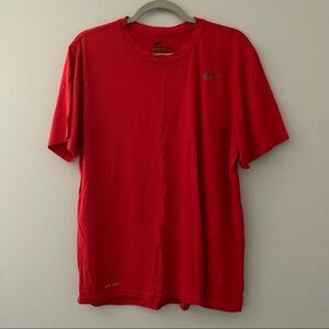 Men’s Nike red athletic cut short sleeve tee size XL